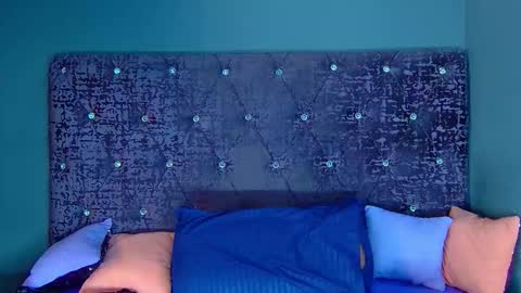 Nora online show from 02.04.26