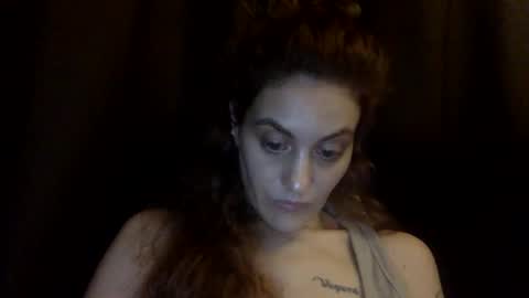 Snapshot of norablues chatting on 01.27.25 norablues online show from 01.27.25