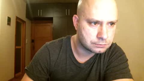 Snapshot of norbertopl87 chatting on 12.25.24 norbertopl87 online show from 12.25.24