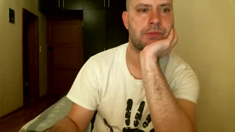 Snapshot of norbertopl87 chatting on 03.07.25 norbertopl87 online show from 03.07.25