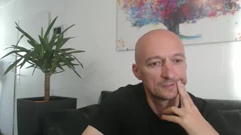 Snapshot of nordicrunner76 chatting on 05.25.26 nordicrunner76 online show from 05.25.26