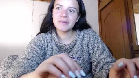 Snapshot of noreen_ chatting on 09.11.25 noreen_ online show from 09.11.25