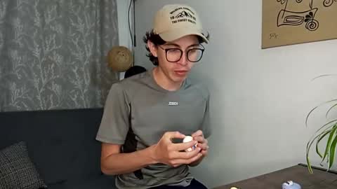 Snapshot of norehg__ chatting on 10.23.25 Norehg online show from 10.23.25