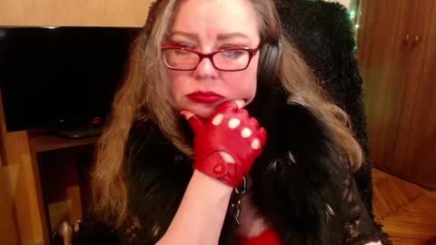 Snapshot of norma_gin chatting on 12.24.24 miss Tress online show from 12.24.24