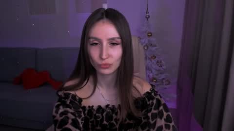 Snapshot of north_valkyrie chatting on 01.19.25 Hazel online show from 01.19.25