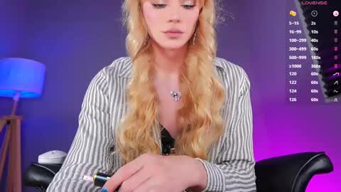 Snapshot of northern_princess chatting on 09.27.25 Anna   .   online show from 09.27.25