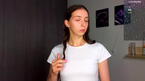 Hello My name is Helene NTMU  Finger up if u like what u see online show from 09.24.25