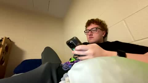 Snapshot of notthis2005 chatting on 02.07.25 NotThis online show from 02.07.25