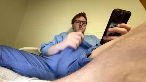 Snapshot of notthis2005 chatting on 03.04.25 NotThis online show from 03.04.25