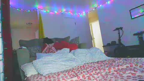 NovaAndDucky online show from 09.10.25