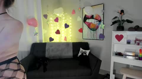 Nova Harper online show from 02.17.25