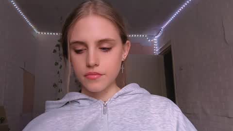 Snapshot of novastoyer chatting on 03.30.26 Mia Blake online show from 03.30.26