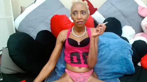 Nubiangiggles online show from 03.11.25