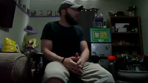 Awwwww Hey Sweetie Pies. Welcome To The Sweetie Pie Lounge. Enjoy The Dad-Cast. SweetCorny Fun-loving Dad Talk. online show from 11.01.25