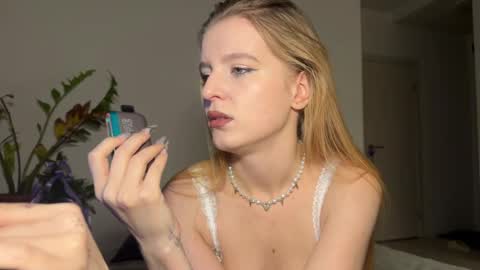 nura_foxx online show from 02.15.26