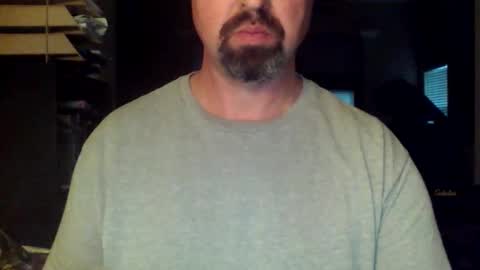 nvrenuff1979 online show from 02.11.26