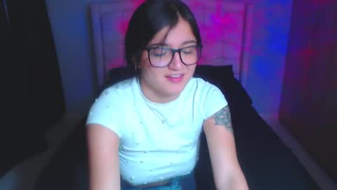 NyahMackenzie online show from 12.26.24