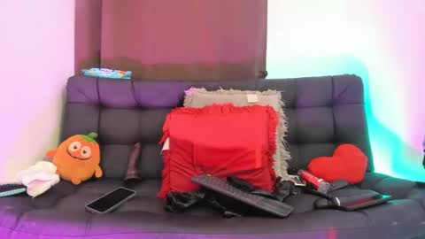 Snapshot of nyalgasai1 chatting on 03.12.25 Nia online show from 03.12.25