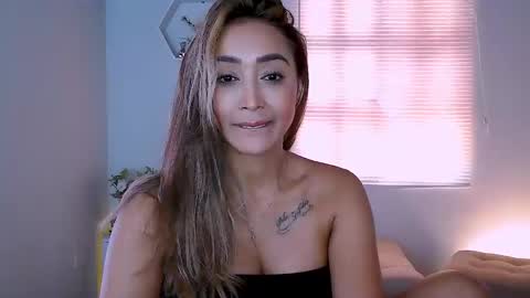 Nycole online show from 01.28.25