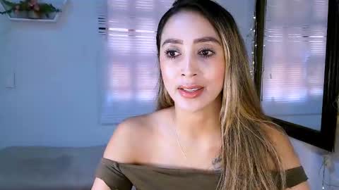 Nycole online show from 09.10.25