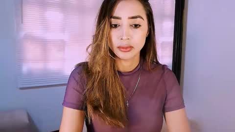 Nycole online show from 02.05.26