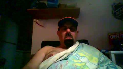 Snapshot of nyisles00 chatting on 12.17.25 nyisles00 online show from 12.17.25