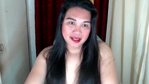 nylecummer online show from 01.05.25