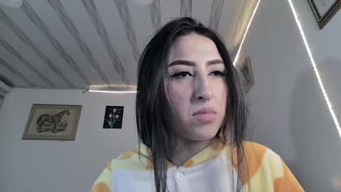 Snapshot of nymph_frida chatting on 12.02.24 Frida online show from 12.02.24