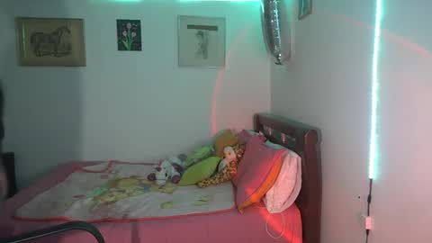 Snapshot of nymph_frida chatting on 09.09.25 Frida online show from 09.09.25