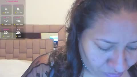 nyomi browm online show from 11.13.25