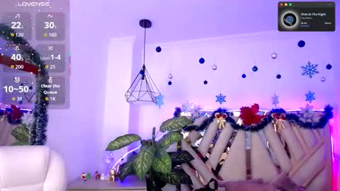 Snapshot of nyx_andria chatting on 11.23.25 Alex . online show from 11.23.25