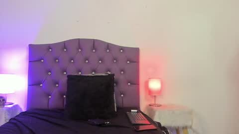   online show from 01.27.25