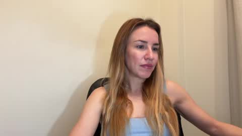 Snapshot of nyxelia_ chatting on 05.05.26 Anastasia online show from 05.05.26