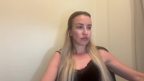 Snapshot of nyxelia_ chatting on 06.02.26 Anastasia online show from 06.02.26