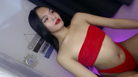 ITS ME NYXIEE online show from 11.30.25