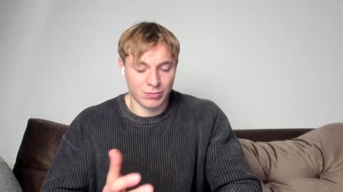 Snapshot of o_r_b_i_t chatting on 12.14.24 o_r_b_i_t online show from 12.14.24