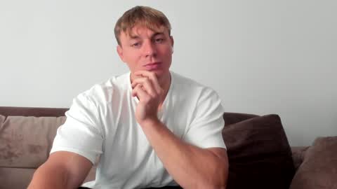 Snapshot of o_r_b_i_t chatting on 01.17.25 o_r_b_i_t online show from 01.17.25