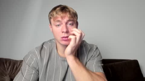 Snapshot of o_r_b_i_t chatting on 01.25.25 o_r_b_i_t online show from 01.25.25