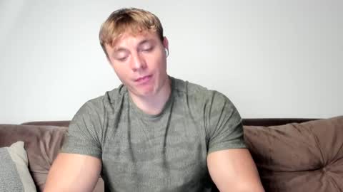 Snapshot of o_r_b_i_t chatting on 02.06.25 o_r_b_i_t online show from 02.06.25