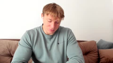 Snapshot of o_r_b_i_t chatting on 02.19.25 o_r_b_i_t online show from 02.19.25