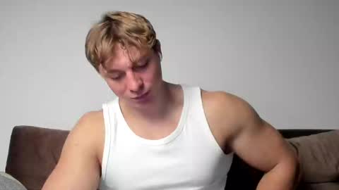 Snapshot of o_r_b_i_t chatting on 02.26.25 o_r_b_i_t online show from 02.26.25