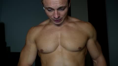 Snapshot of o_r_b_i_t chatting on 09.12.25 o_r_b_i_t online show from 09.12.25