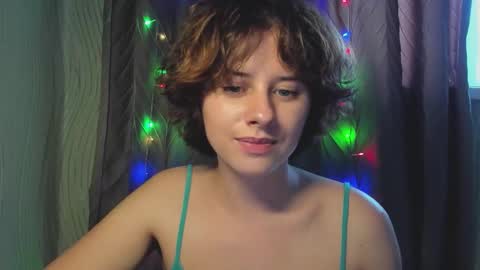 Snapshot of octopussy69x chatting on 10.10.25 Evie online show from 10.10.25