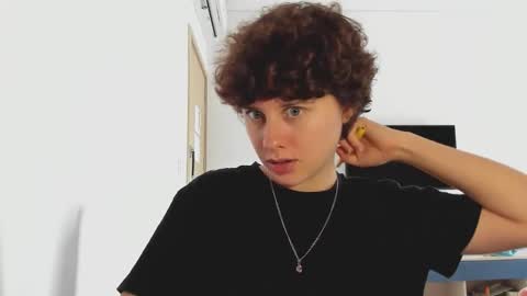 Evie online show from 02.10.26