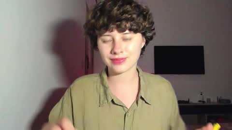 Evie online show from 02.25.26