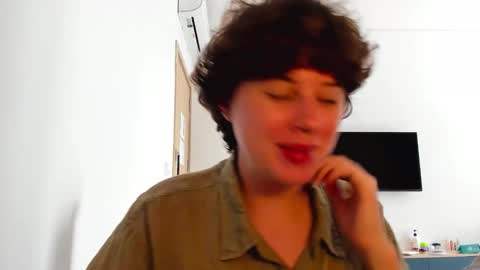 Evie online show from 02.26.26