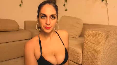 Daniela Dany online show from 04.13.26