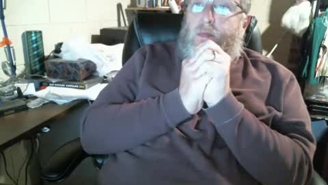 Snapshot of oddobsessions chatting on 10.09.25 oddobsessions online show from 10.09.25