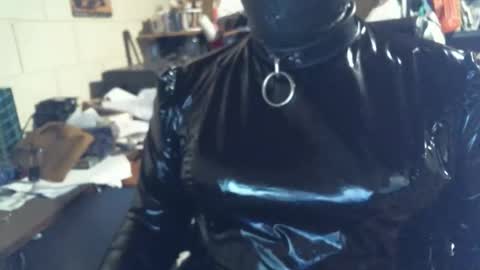 Snapshot of oddobsessions chatting on 10.24.25 oddobsessions online show from 10.24.25