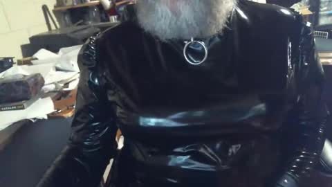 Snapshot of oddobsessions chatting on 12.16.25 oddobsessions online show from 12.16.25